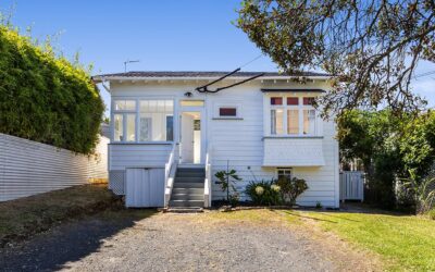 Just LISTED! 7 Edgars Road, Westmere